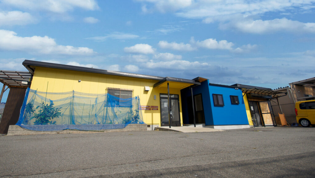 わーくさろん楽建物外観